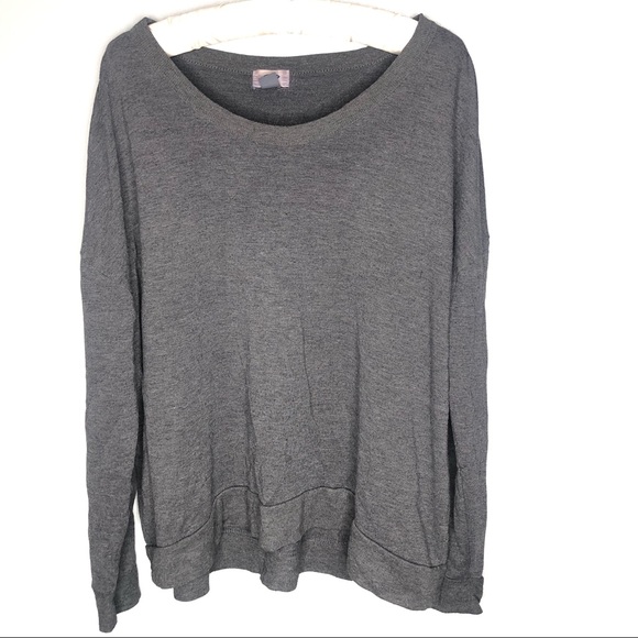 Old Navy Sweaters - 4 / $25 Old navy gray long sleeve pullover sweater